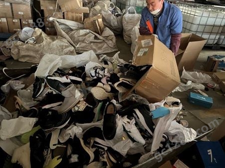 拉金环境 - 鞋包配饰 休闲鞋 衣服销毁 销毁业务 废旧鞋处理